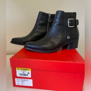 Leather Wishbone Browns Ankle Booties. Size 7.5.